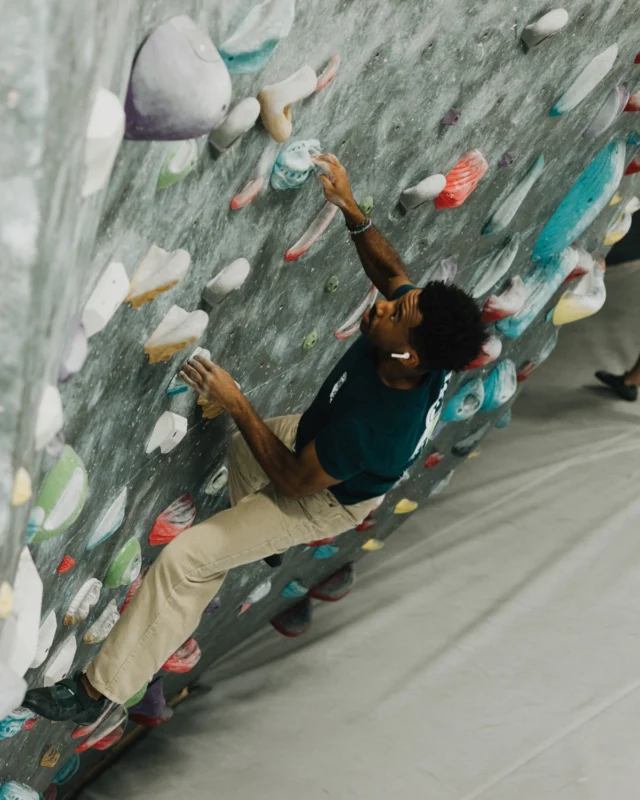 Our next CSI member spotlight goes to Xavier. From the moment he stepped foot in the climbing gym he was hooked. He's found more than just climbing at the gym: "I've met some of my closest friends now since climbing at CSI." 

His advice for newer climbers? "Don't be afraid to make friends with others at the gym, don't think, just send, and STAY TIGHT, as the great Matt Stolze would say."

His go-to climbing snack is the sea salt caramel @styrkr.uk bar (fan favorite). And his climbing playlist consists of the best rock, jazz, and rap music.

What's your go-to climbing snack and pump-up playlist?

#indoorclimbing #climbinggym #climbsoill #rockclimbinggym #communityspotlight