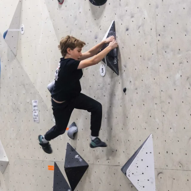 Last weekend, Team CSI showed up in Kansas City.

All nine of our climbers put down strong performances at Boulder Divisionals.

Special shoutout to Miles for pushing through to Day 2 — and Ryan for earning his ticket to Nationals.

Next stop: Rope Divisionals in Houston.

This team’s just getting started.

Want in? Hit the link in our bio.

📸: @chenchilla88 

#nationals #indoorclimbing #climbsoill #competition #climbing #teamcsi